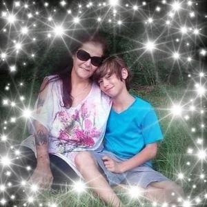 Meet your Posher, Crystal